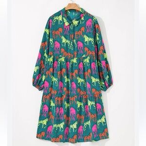 Jodifl green horse printed long sleeve midi dress size small